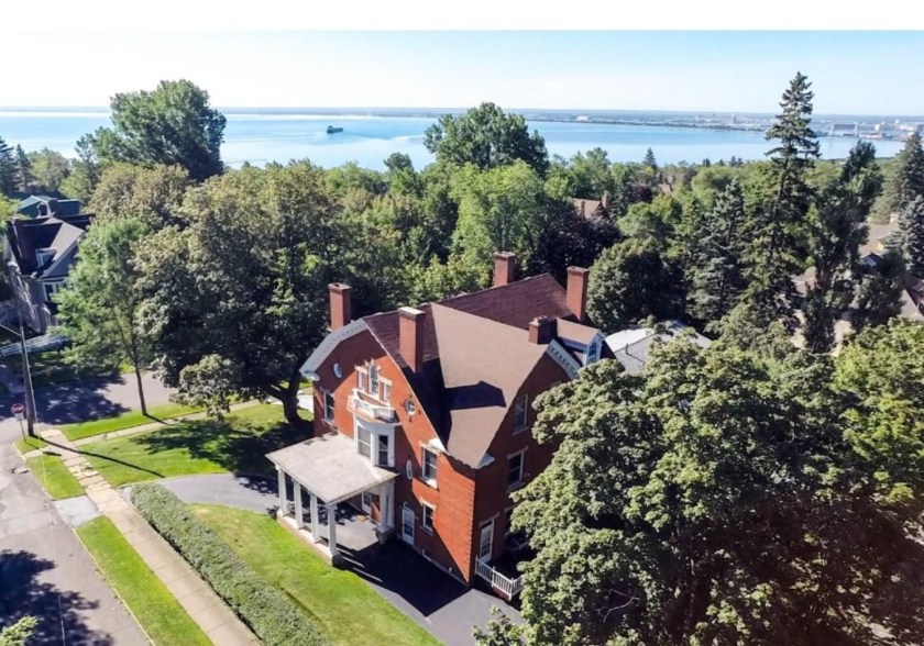 Edward L Bradley house 2229 E 1st St